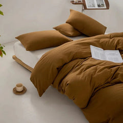 Elegant Quilt and Pillowcase Set