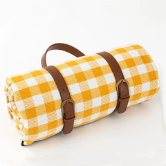 Elegant Checkered Picnic Blanket for Outdoor Relaxation