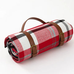 Elegant Checkered Picnic Blanket for Outdoor Relaxation