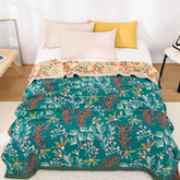 Soft warm floral-patterned blanket – Four layers of gauze