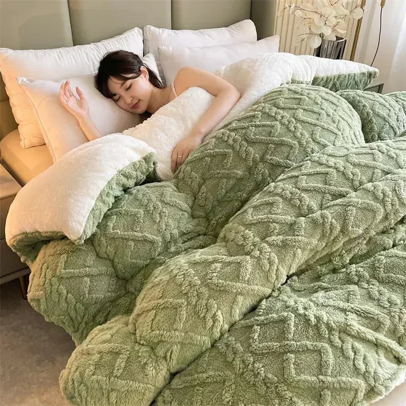 Elegant Quilted Weighted Blanket for Winter